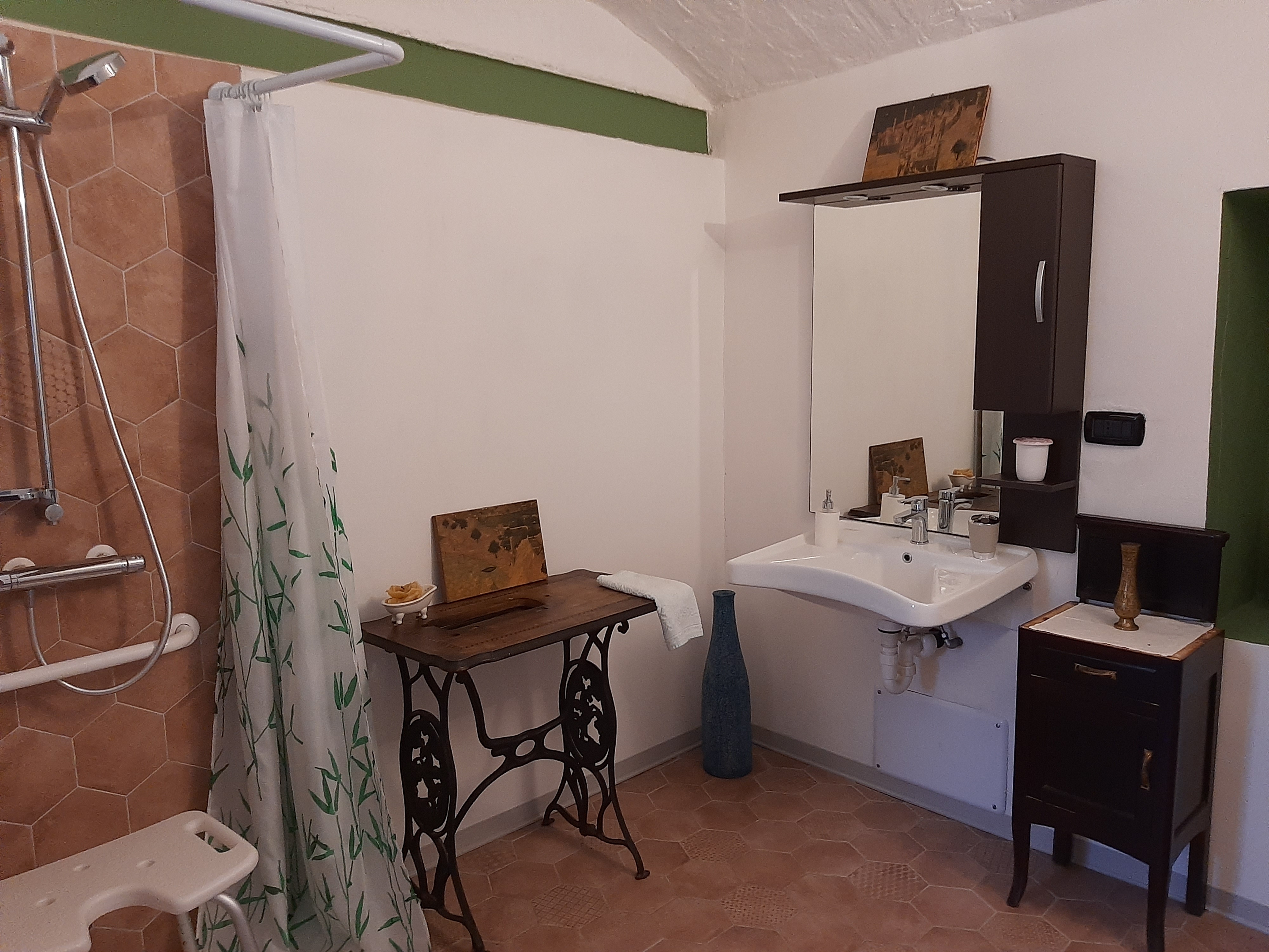 Salone - Bagno Disabili